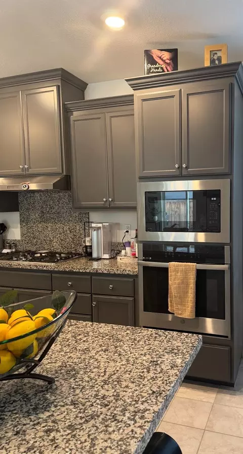 Kitchen - 461 Walcott St, Manteca, CA 95336 photo 3 of 4