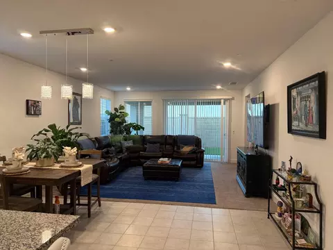 Living - 461 Walcott St, Manteca, CA 95336 photo 1 of 3