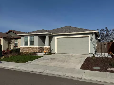 461 Walcott St, Manteca, CA 95336