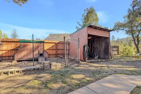 Exterior - 26375 Barb Wire Ln, Colfax, CA 95713 photo 14 of 24