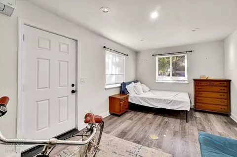 Bedroom - 623 10th St, Davis, CA 95616 photo 2 of 11