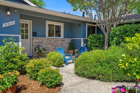 Exterior - 2813 Panay Ct, Carmichael, CA 95608 photo 5 of 38