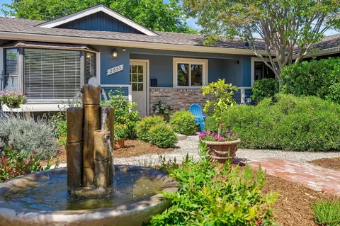 Exterior - 2813 Panay Ct, Carmichael, CA 95608 photo 4 of 38