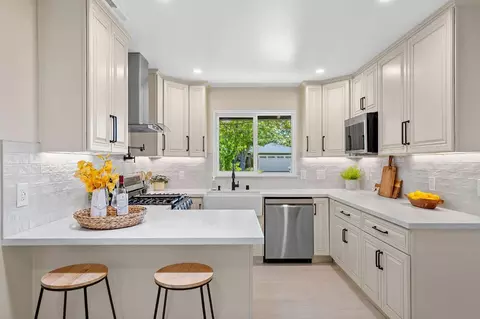 Kitchen - 2813 Panay Ct, Carmichael, CA 95608 photo 2 of 12