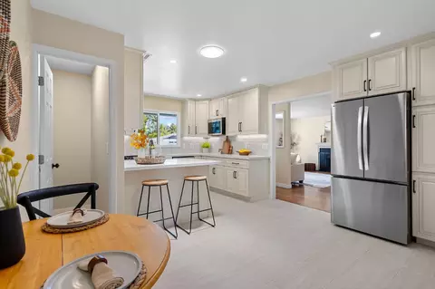 Kitchen - 2813 Panay Ct, Carmichael, CA 95608 photo 8 of 12