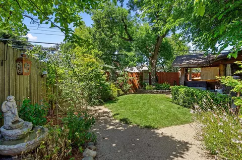 Exterior - 2813 Panay Ct, Carmichael, CA 95608 photo 16 of 38