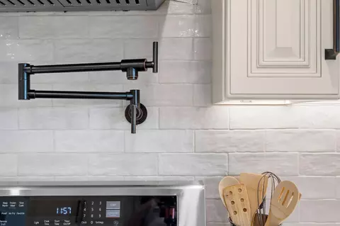 Kitchen - 2813 Panay Ct, Carmichael, CA 95608 photo 6 of 12