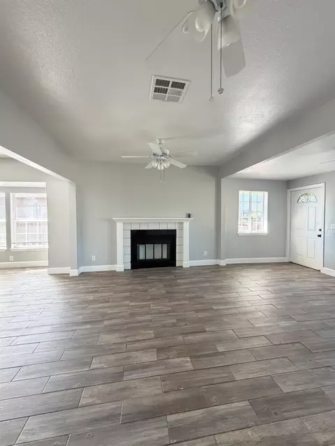 1506 Spokane St, Modesto, CA 95358 photo 3