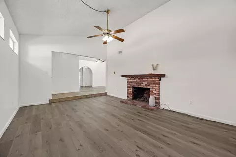 Living - 469 Glacier Dr, Martinez, CA 94553 photo 2 of 3