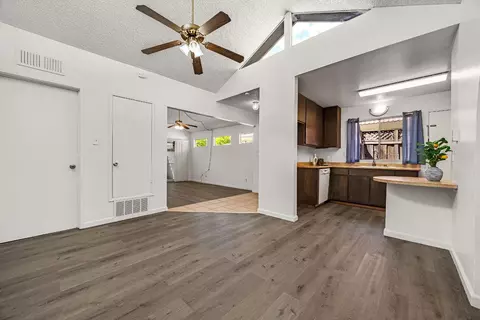 Living - 469 Glacier Dr, Martinez, CA 94553 photo 3 of 3