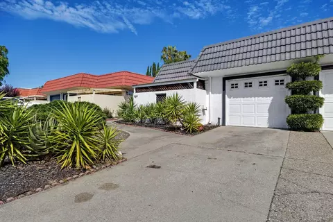 Exterior - 469 Glacier Dr, Martinez, CA 94553 photo 2 of 7
