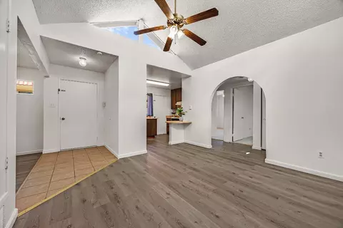 Entry Way - 469 Glacier Dr, Martinez, CA 94553 photo 1 of 1