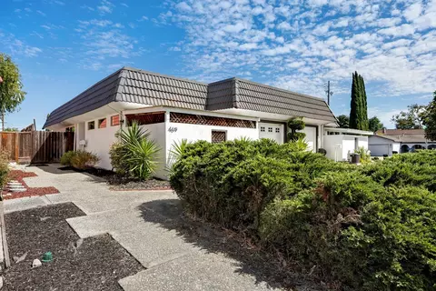 Exterior - 469 Glacier Dr, Martinez, CA 94553 photo 3 of 7
