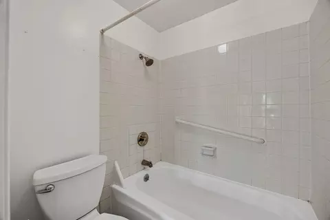 Bath - 469 Glacier Dr, Martinez, CA 94553 photo 5 of 5