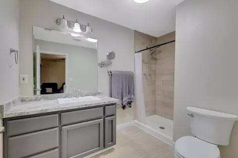 Bath - 2130 Palm St, Sutter, CA 95982 photo 2 of 2