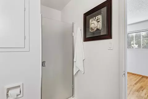 Bath - 1224 Spruce Ln, Davis, CA 95618 photo 2 of 3