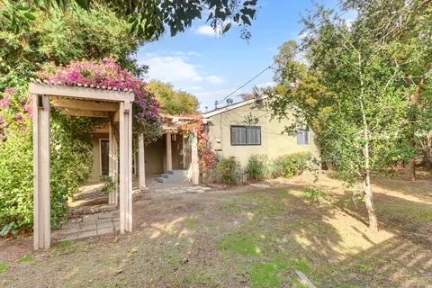 Exterior - 1224 Spruce Ln, Davis, CA 95618 photo 8 of 16