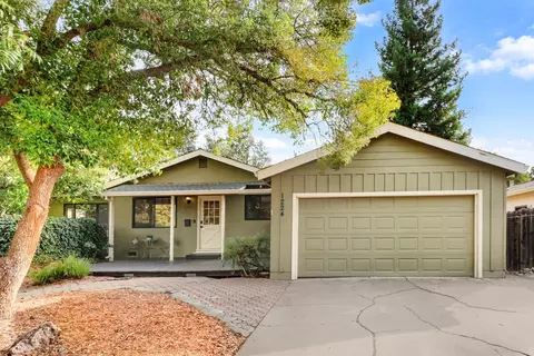 Exterior - 1224 Spruce Ln, Davis, CA 95618 photo 13 of 16