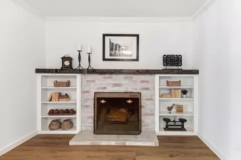 Living - 1224 Spruce Ln, Davis, CA 95618 photo 4 of 5