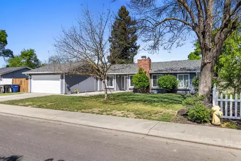 Exterior - 2713 Dania Ct, Modesto, CA 95358 photo 3 of 7