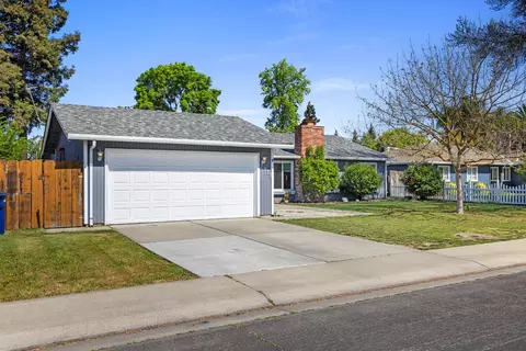 Exterior - 2713 Dania Ct, Modesto, CA 95358 photo 4 of 7