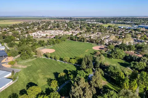 2957 Prado Ln, Davis, CA 95618 photo 37
