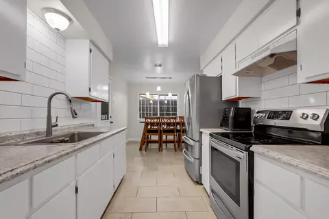 Kitchen - 2085 Coronado Ave, Merced, CA 95348 photo 2 of 2