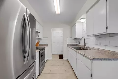 Kitchen - 2085 Coronado Ave, Merced, CA 95348 photo 1 of 2