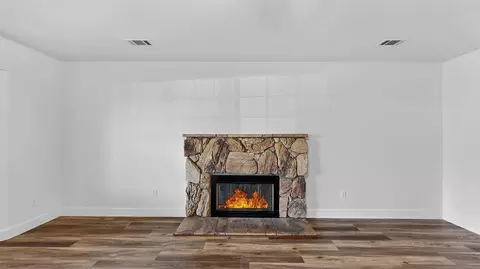 2712 Rriver Valley Cir, Modesto, CA 95351 photo 8