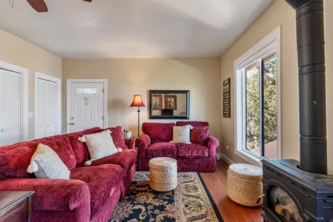 Living - 5105 Lakeshore Dr, Copperopolis, CA 95228 photo 6 of 7