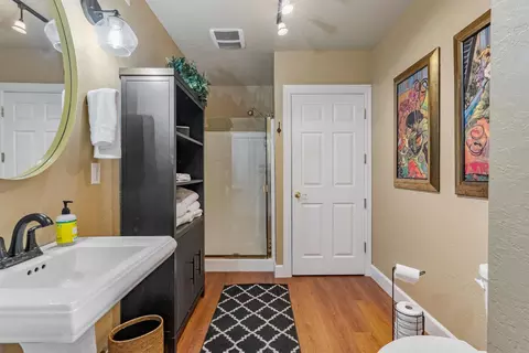 Bath - 5105 Lakeshore Dr, Copperopolis, CA 95228 photo 1 of 4