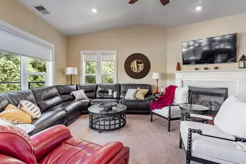 Living - 5105 Lakeshore Dr, Copperopolis, CA 95228 photo 1 of 7