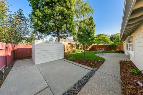 2216 La Mesa Ct, Davis, CA 95618 photo 31