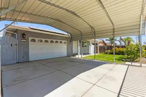 Exterior - 209 Crater Ave, Modesto, CA 95351 photo 1 of 7