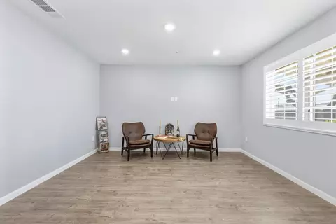 Living - 209 Crater Ave, Modesto, CA 95351 photo 1 of 4