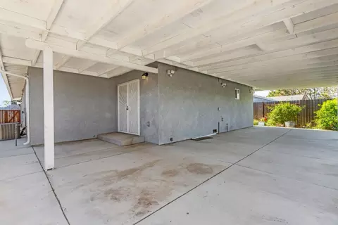 Exterior - 209 Crater Ave, Modesto, CA 95351 photo 6 of 7