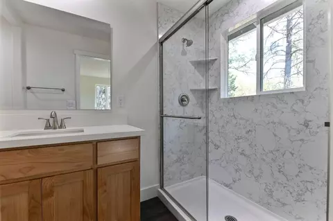 Bath - 830 Sheep Ranch Rd, Murphys, CA 95247 photo 2 of 8