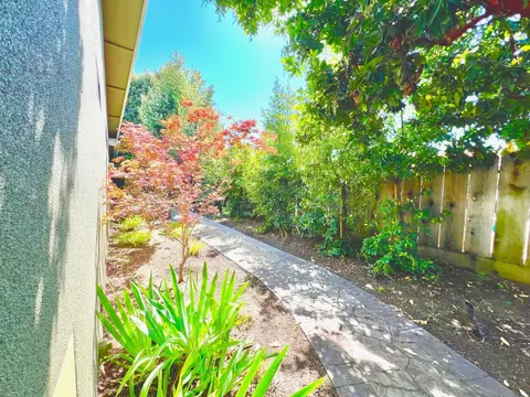 Exterior - 3837 Marigold Ln, Modesto, CA 95356 photo 11 of 15