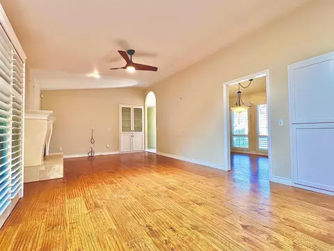 Living - 3837 Marigold Ln, Modesto, CA 95356 photo 3 of 3