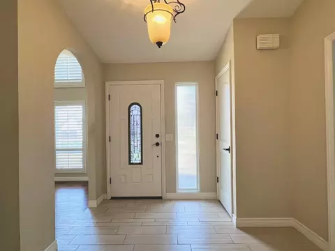 Entry Way - 3837 Marigold Ln, Modesto, CA 95356 photo 1 of 2