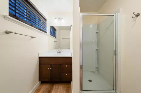 Bath - 990 Thompson Way, Placerville, CA 95667 photo 5 of 5