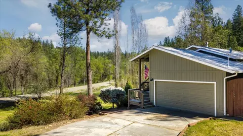 Exterior - 11146 Ragan Way, Grass Valley, CA 95949 photo 10 of 11