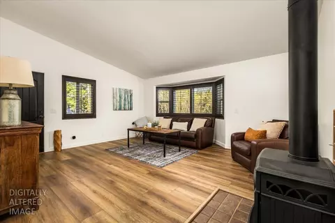Living - 11146 Ragan Way, Grass Valley, CA 95949 photo 2 of 3