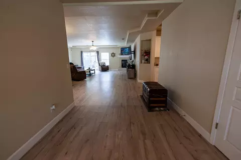 Entry Way - 850 Miraggio Dr, Patterson, CA 95363 photo 1 of 2