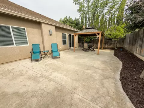 Exterior - 850 Miraggio Dr, Patterson, CA 95363 photo 9 of 13