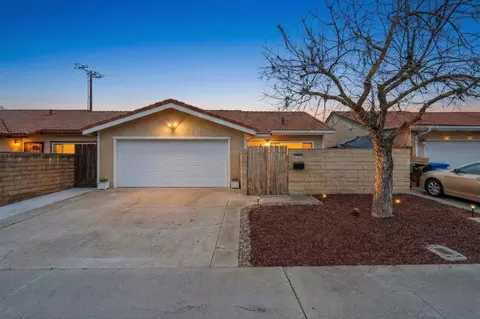 2165 Sharon Way, Modesto, CA 95350