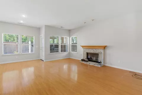 Living - 1703 Egret Dr, Tracy, CA 95376 photo 8 of 9