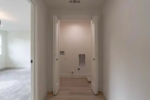 Entry Way - 6838 Grant Ave, Carmichael, CA 95608 photo 2 of 2