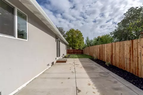 Exterior - 6838 Grant Ave, Carmichael, CA 95608 photo 10 of 14