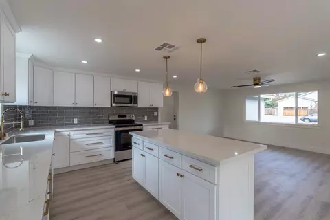 Kitchen - 6838 Grant Ave, Carmichael, CA 95608 photo 7 of 8